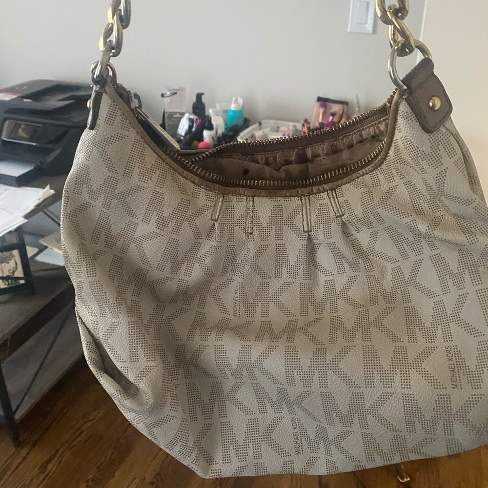 Michael kors white and gold handbag